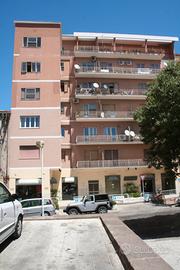 Corso Trinità: 3 appartamenti con progetto