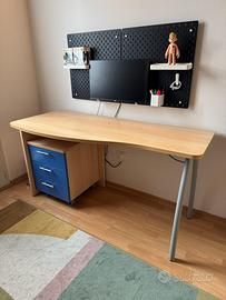 Scrivania Sagomata Moderna 150cm