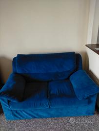 Divanetto compatto blu