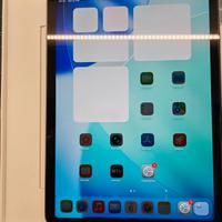 iPad Air di quarta generazione con Apple Pencil 2