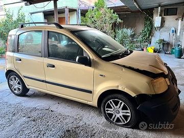 Fiat Panda 2007 sinistrata