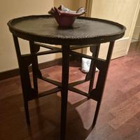 tavolino con gambe pieghevoli