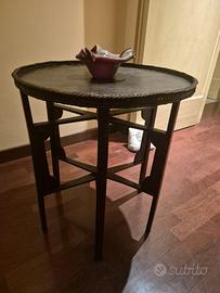 tavolino con gambe pieghevoli