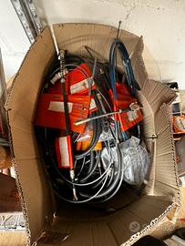 Corda frizione nuova auto vintage in blocco