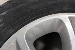 Cerchi in lega+ gomme + ruotino di scorta