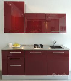 Cucina monoblocco