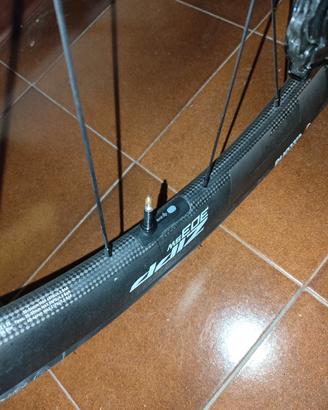 Ruote Zipp carbonio 303 SW
