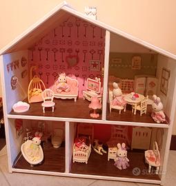 Casa bambole in legno personalizzata 