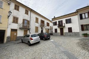 CASA SEMINDIPENDENTE A CASTEL ROCCHERO