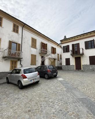 CASA SEMINDIPENDENTE A CASTEL ROCCHERO