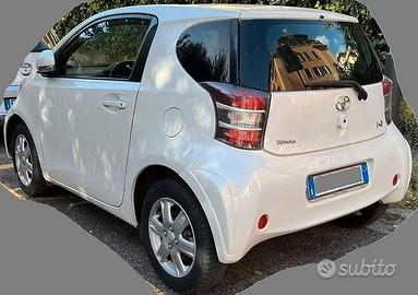 Toyota IQ 1.0 SOL CVT Euro 5 con navigatore