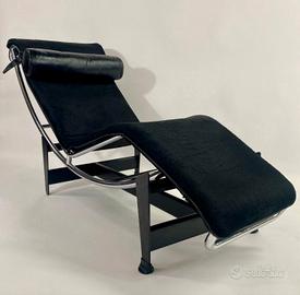 Chaise longue LC4 in pelo di vitello nero ALIVAR