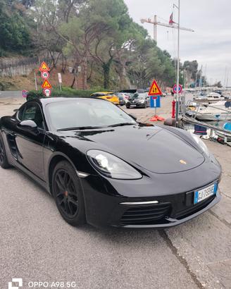 Cayman 718