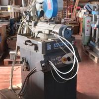 Troncatrice e pressa