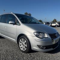 Volkswagen Touran 2.0 TDI DSG