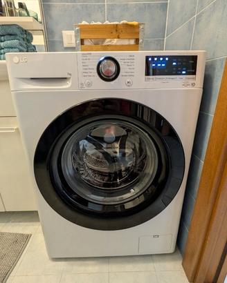 LG - Lavatrice Slim a Carica Frontale 7 K