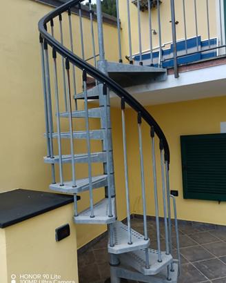 scala a chiocciola  da esterno 