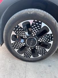 4 Cerchi in lega nuova fiat 600 r18