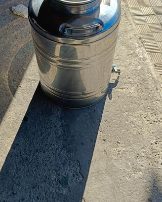 bidone in acciaio inox per olio