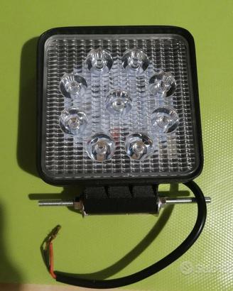 4 fari da lavoro led 12v trattore o fuoristrada