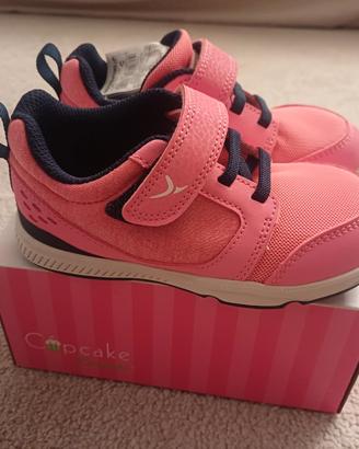 scarpe nuove per bimba 