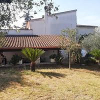 Abitazione con garage e terreni a Castelforte (LT)