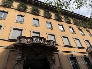 Appartamento di 190 m² con 5 locali a Milano
