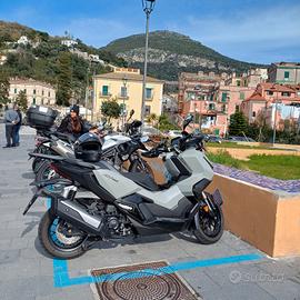 moto  honda adv 350