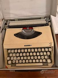 Macchina da scrivere Antares