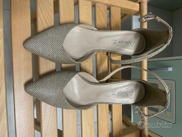 Decolte’ brillantinate dorate