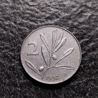 2 Lire 1957 Ape e Ulivo Italia