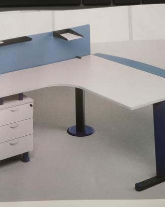 scrivania ad angolo con cassettiera indipendente