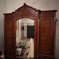 Armadio in piuma di noce (inizio '900)