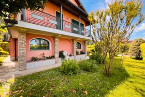 VILLA SINGOLA SU LOTTO DI 800Mq