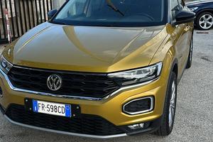 T-Roc 1.0 Full optional tetto panoramico perfetta!