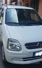 Auto bianca