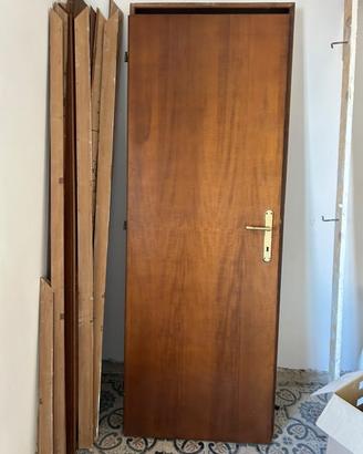 Porte da interno stock