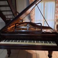 Pianoforte a coda vintage