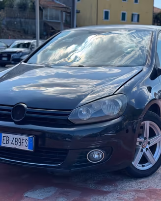 VOLKSWAGEN GOLF 6 2.0 TDI 110CV con fermo amminist