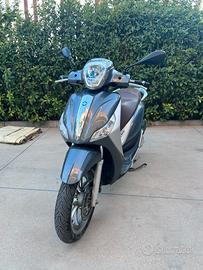 Piaggio Medley 125