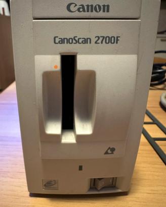 CanoScan 2700F