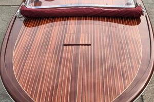 Motoscafo scafo VTR e coperta in legno - Venmar 28