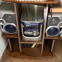 Stereo sharp con mobiletto