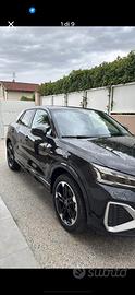 Audi q2 s line s tronic