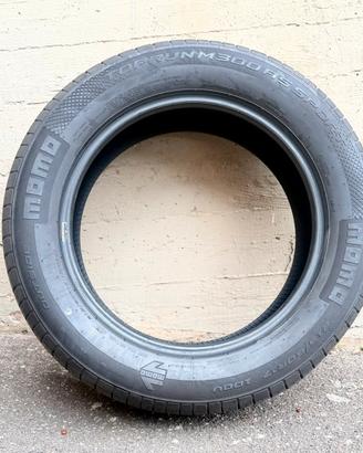 Pneumatici MOMO Toprun M300 AS Sport 215/60R17