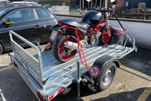 Carrello  per trasporto moto scooter