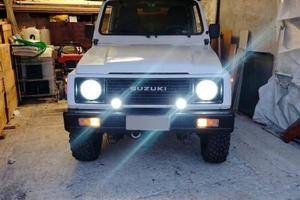 Suzuki Samurai in perfette condizioni. 