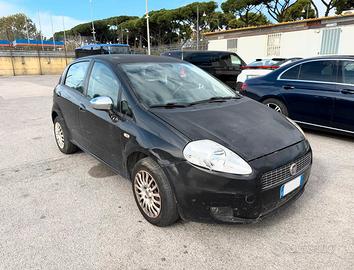 fiat grande punto  ford fieta