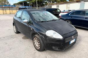 fiat grande punto  ford fieta