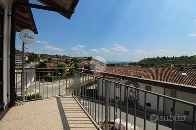 5 LOCALI A MONTICELLO D'ALBA